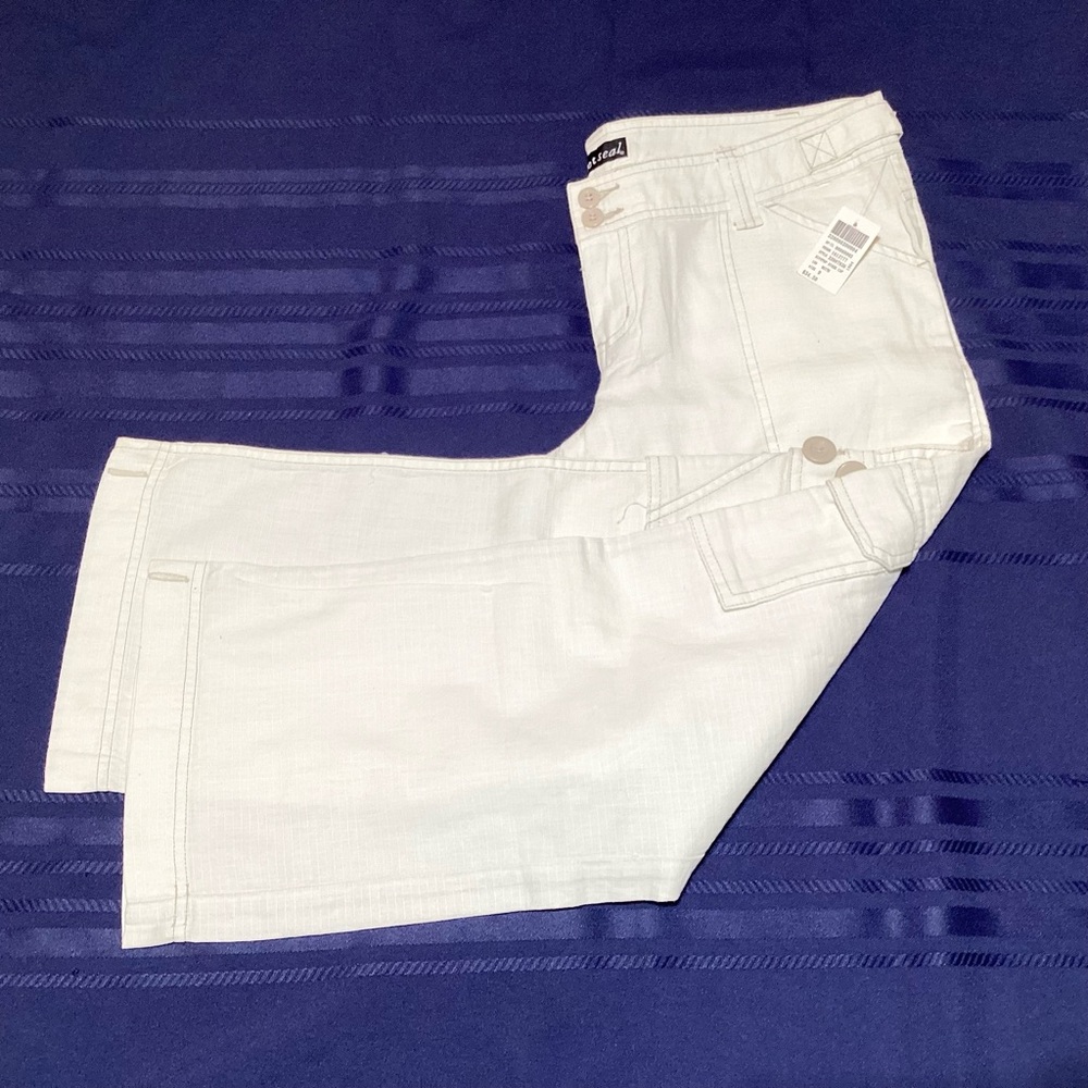 NWT Wet Seal Off-White Cargo - Capri Pants Juniors Size 9 Brand New!